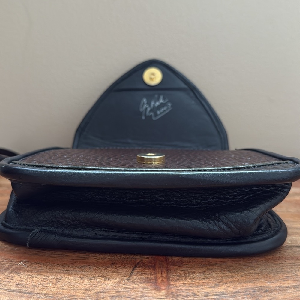 Vintage Crossbody Bag - Picture 6 of 8